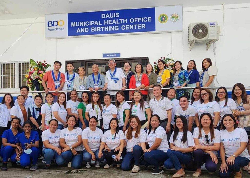 BDO Foundation, BDO, best bank in the Philippines, Philippines, healthcare, CSR, corporate social responsibility, RHU, rural health units, rural health care, Philippine countryside, barangays, Filipinos, Filipino families, vaccination centers
