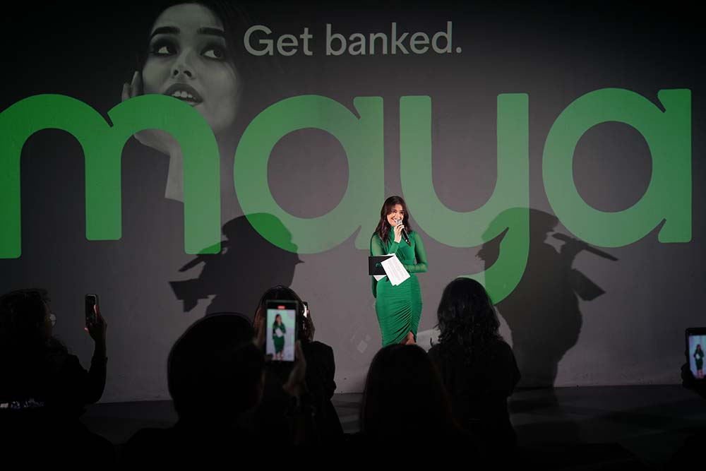 get banked with Maya, Hollywood, Dolly de Leon, Liza Soberano, United States, US, Filipino actors, Philippines, online banking, digital bank, digital bank of the Philippines, Filipinos, kababayans, OFW, Smart, fintech, business, financial technology, Maya app, Maya, download the Maya app, Digital Bank app in the Philippines, black Maya card